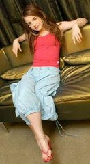 90后美女和她的300多件定制“蔬菜塑…