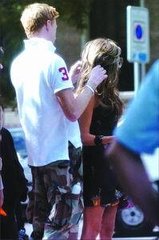 18歲詹姆斯和18歲東契奇誰(shuí)厲害？楊毅：東契奇厲害 那時(shí)老詹沒(méi)籃