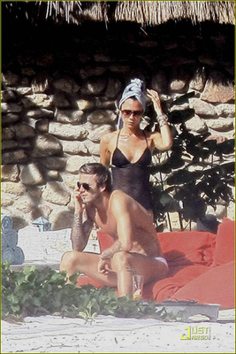 秋季穿衣別太復(fù)雜，提前準(zhǔn)備好這幾件單品，百搭經(jīng)典又不挑人